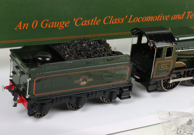 ACE Trains E/7 0 gauge 4-6-0 Castle class ‘Pendennis Castle’ locomotive and tender - 5