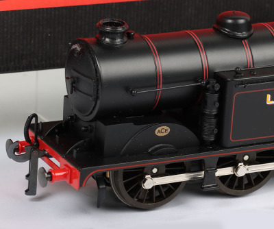 ACE Trains E/11 0 gauge Gresley N2 class 0-6-2 LNER tank engine, - 2