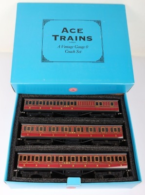 ACE Trains 0 gauge LMS C/1 three coach set