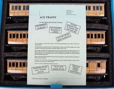 ACE Trains 0 gauge LNER C/1 three coach set - 3