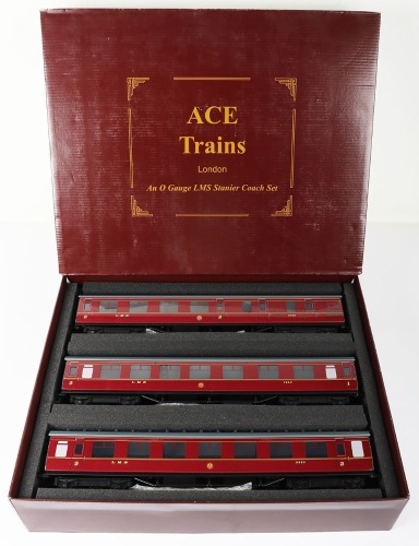 ACE Trains 0 gauge LMS Stanier C/18-B three corridor coach set