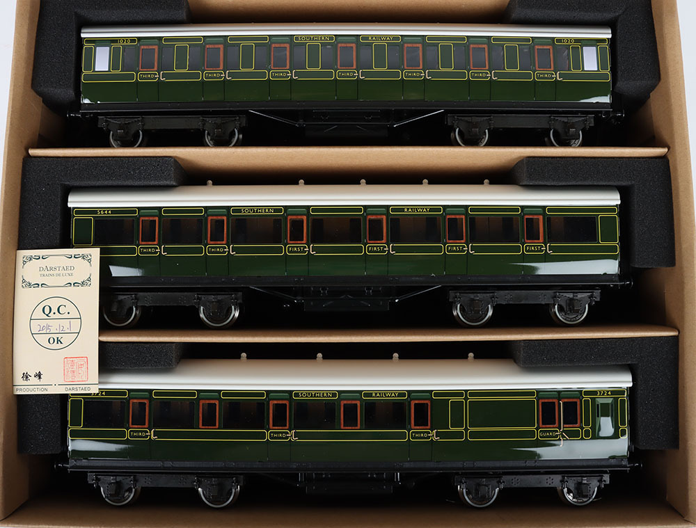 Coach Train Set Darstaed Trains De Luxe 0 gauge Southern Maunsell Set A three coach set