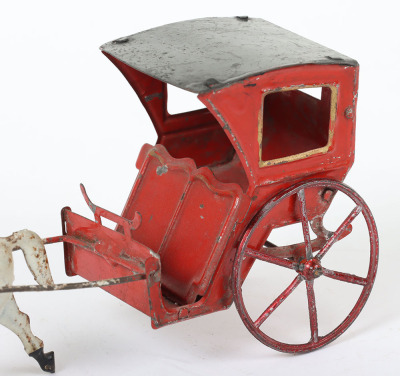 Tinplate horse drawn Hanson cab, French circa 1890 - 4