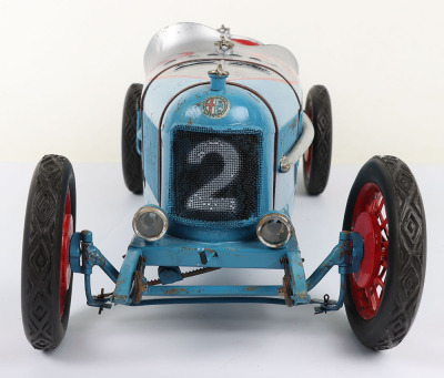 Scarce 1930’s CIJ (France) Alfa Romeo P2 Clockwork Racing Car with front headlamps - 8