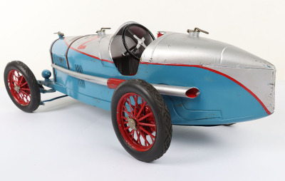 Scarce 1930’s CIJ (France) Alfa Romeo P2 Clockwork Racing Car with front headlamps - 15