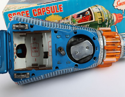 Boxed SH Horikawa battery operated tinplate Space Capsule, Japanese 1960s - 5