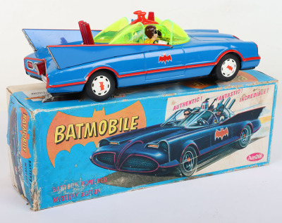 Boxed Aoshin battery operated tinplate Batmobile, Japanese 1972 - 2