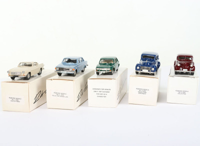 Five Robeddie Model 1/43 scale Volvo model cars - 2