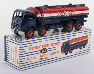 Dinky Supertoys 942 Foden 14-Ton Tanker “Regent”