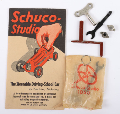 Schuco Studio 1050 Tinplate Mercedes Racing Car - 2