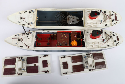 Boxed Triang model ships, circa 1960, - 4