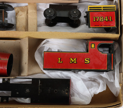 Boxed Chad Valley Ubilda clockwork Locomotive, English circa 1948 - 4
