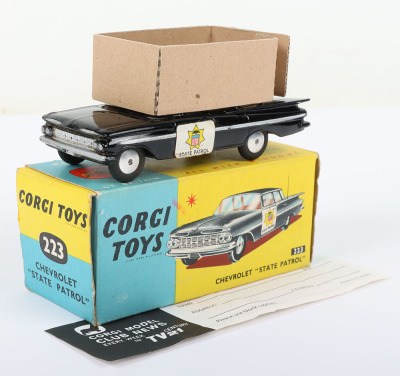 Corgi Toys 223 Chevrolet “State Patrol” - 6