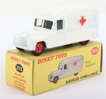 Dinky Toys 253 Daimler Ambulance