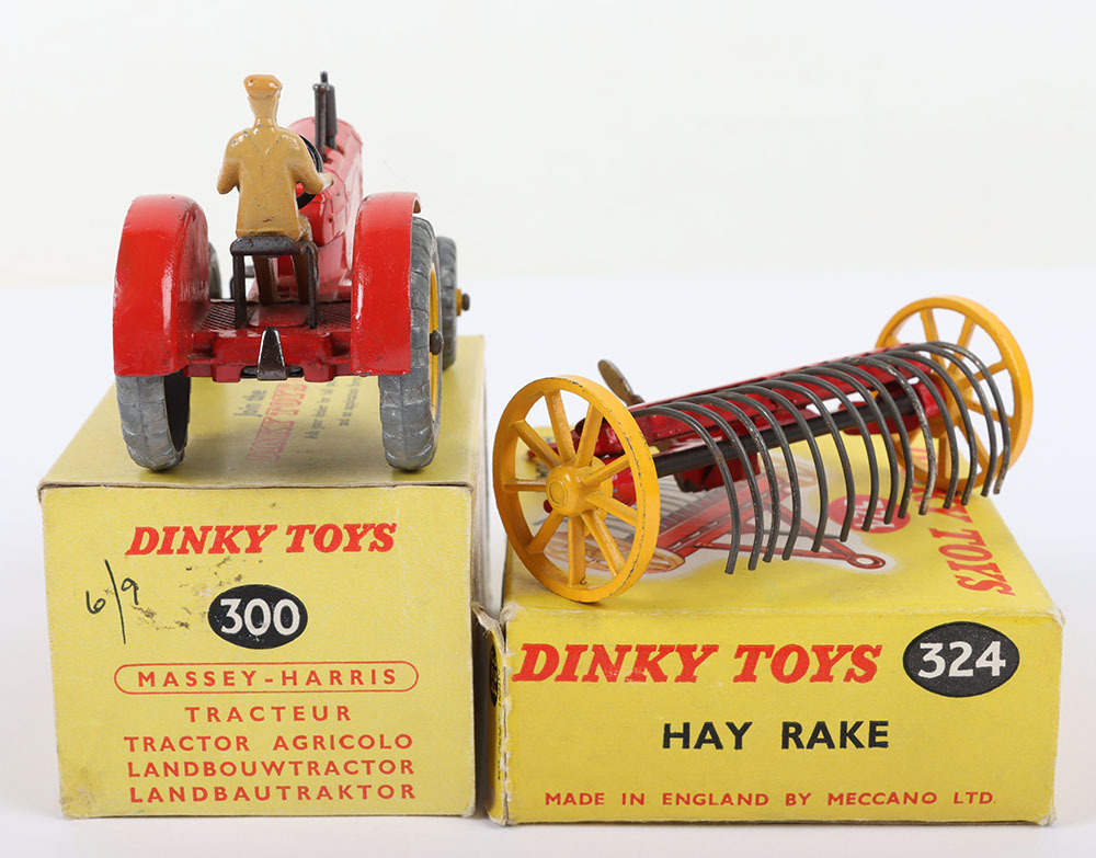 Dinky Toys 300 Massey Harris Tractor