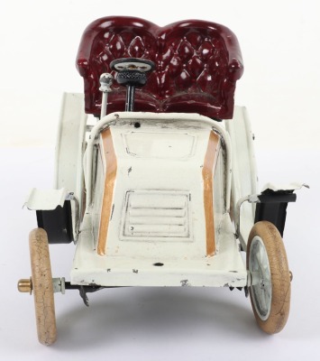 A good Bing tinplate clockwork ‘De Dion’ two seater runabout, German 1904 - 3