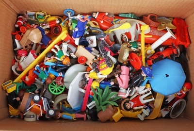 A quantity of Technic Lego and Playmobile - 3