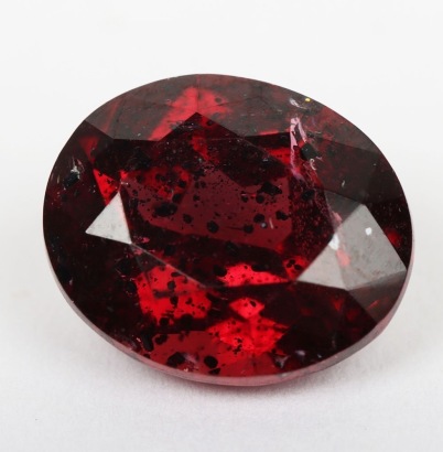 A large Garnet, 4.62ct