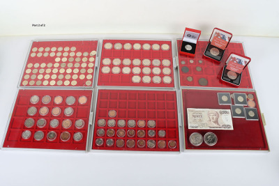 A good mixed lot of modern coinage including London 2012 Collector Album, various trays of 50pÕs, £2 - 2