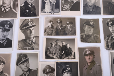 4 HEER PHOTOS & 18 HEER PHOT POSTCARDS - 3