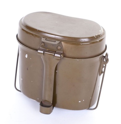 WEHRMACHT MESS KIT & COMBAT BLACK LEATHER &ldquo;Y&rdquo; STRAPS - 2