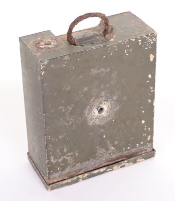 WW2 GERMAN WEHRMACHT METAL BOX MARKED 3 KG - 3