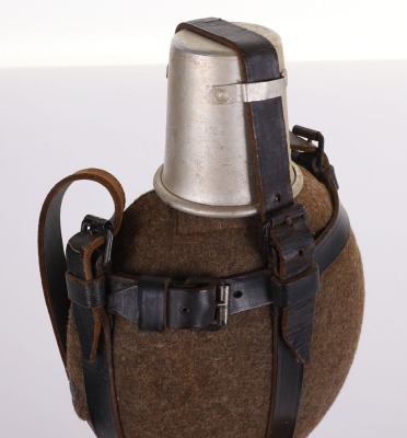 WW2 GERMAN WEHRMACHT MEDICAL CANTEEN - 4