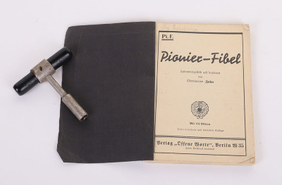 WW2 GERMAN WEHRMACHT PIONEERS HAND BOOK & A DETONATOR HANDLE - 6