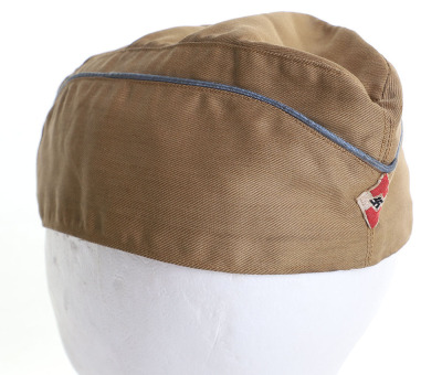 HITLER YOUTH COMPLETE UNIFORM - 31
