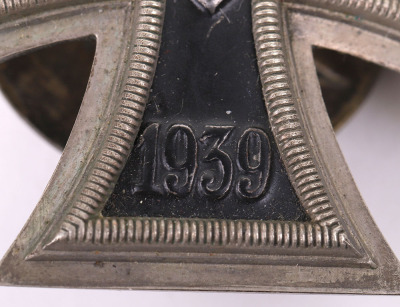 GERMAN WWII 1939 IRON CROSS Ist CLASS - 4