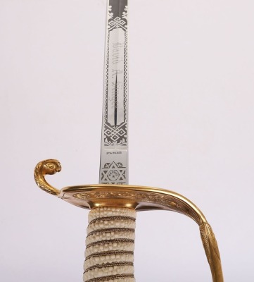 US NAVAL OFFICERS SWORD - 9