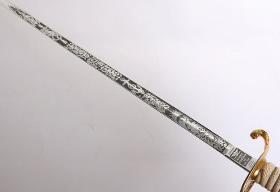 US NAVAL OFFICERS SWORD - 10