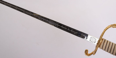 US NAVAL OFFICERS SWORD - 12