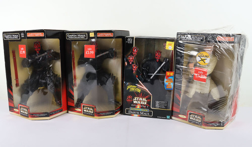 Star Wars Mega Collectible Obi-Wan Kenobi Darth Maul and Episode 1 Electronic Taking Darth Maul