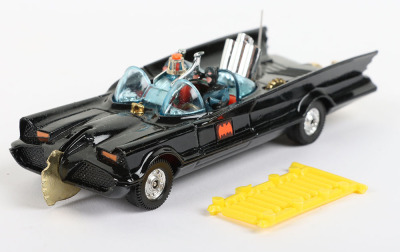 Corgi Toys 267 Rocket Firing Batmobile - 2
