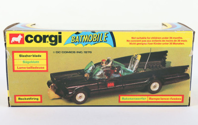 Corgi Toys 267 Rocket Firing Batmobile - 4
