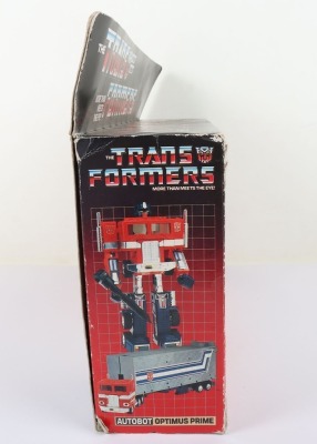 Boxed Hasbro G1 Transformers Autobot Commander Optimus Prime - 3