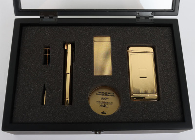 James Bond The Man With The Golden Gun 007 The Golden Gun Limited Edition Prop Replica - 2