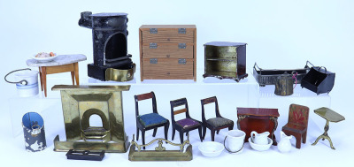 Collection of wooden Dolls House furniture, German 19th century, - 2