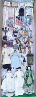 Collection of various Dolls House miniatures, 19th & 20th century, - 2