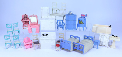 Collection of 1950s/60s Doll House furniture, - 4