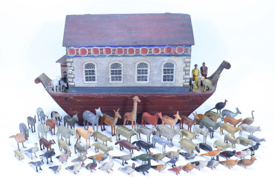 A good early large painted wooden Erzgebirge Noah’s Ark and over two hundred animals, German 1860s/70s, - 5