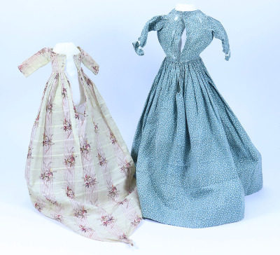 Two early dolls dresses, 1820s-30s, - 2