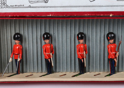 Britains set 205, Coldstream Guards at present - 2