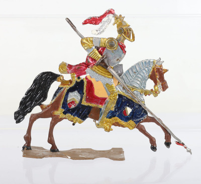 Besold 85mm size flat mounted Knight - 6