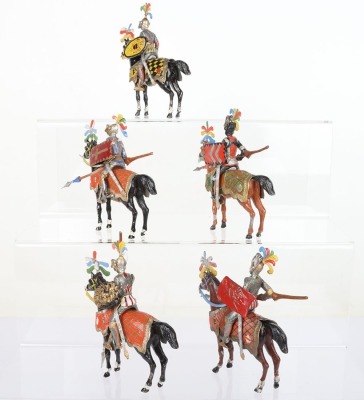 Heyde 70mm size moumted Knights at the halt - 7