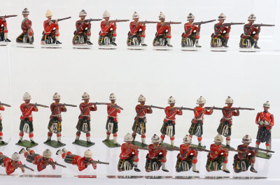 Britains Cameron and Gordon Highlanders - 3