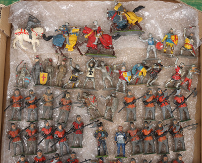 Collection of hollow cast Knights, Robin Hood and Medieval figures - 4