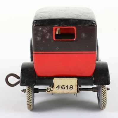 German Tinplate Clockwork Limousine with driver - 3