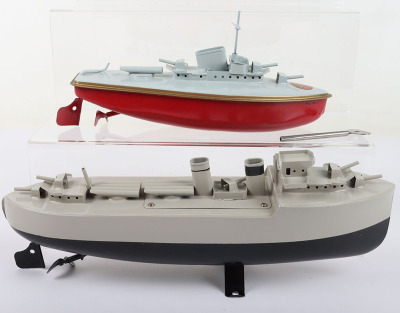 Sutcliffe tinplate clockwork model Torpedo boat Fury, 1950s